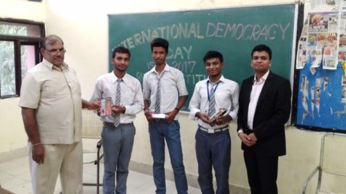 Central DLSA organised Quiz Competition on the topic of “Indian Democracy” in GBSSS-Bela Road, Darya Ganj on 15-09-2017