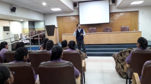 Central DLSA organised Court Visit of School students from Queens Marry School, Tis Hazari, Delhi on 28-11-2017. The students visited Facilitation Centre, Video Conferencing Room, Mediation Centre, Criminal and Civil Courts.