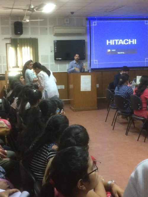 Central DLSA organized legal awareness programme, on waste management and e-waste management and schemes of DSLSA at Indra Prastha College, Delhi University on 20.09.18.
