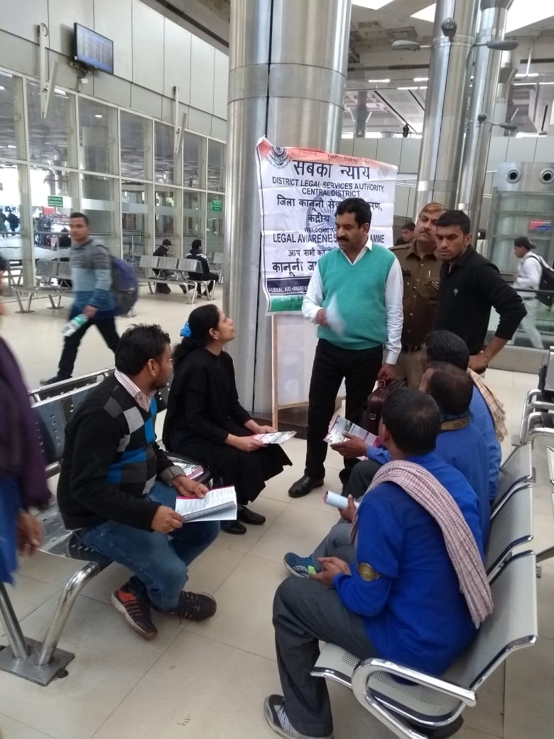 As a part of campaign from 05.03.19 to 08.03.19, in the observance of International Day for women, Central District Legal Services Authority set up a help desk and hold a sensitization program and a counselling session at ISBT Kashmere Gate, Delhi