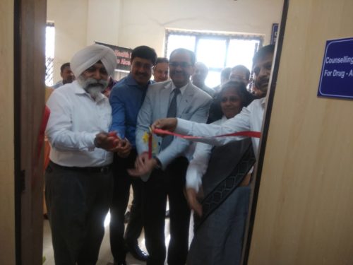 CDLSA jointly with WDLSA in association with SPYM opened Counseling Center for drug addicts and persons having alcoholic issues on 26.04.19 at room no. 335 A, THC
