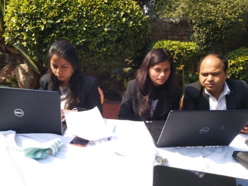 Help Desk on 06.02.2020 at Nutan Marathi Sr. Sec School, Pahar Ganj for EWS ADMISSION.