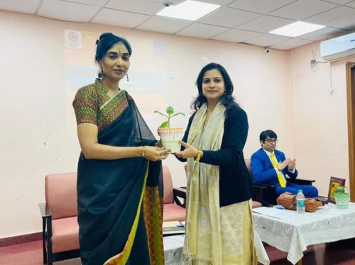 In its ongoing series of sessions under “Add-on-Course” today i.e. 18th February 2021, session was held on the topic “Women’s Right to Property”  for students of PGDAV College, Sriniwas Puri  by Ms. Neeti Suri Mishra, Secretary Central DLSA.