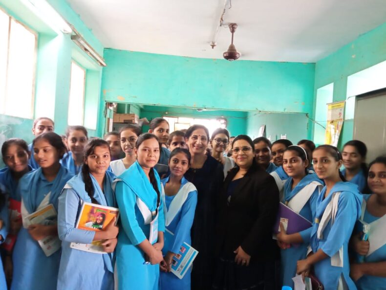 Central District Legal Service Authority under the aegis of NALSA and DSLSA organised a legal awareness session on the topic “Fundamental Duties and Rights” at Shri Guru Teg Badhur Girls Senior Secondary School, Pul Bangash