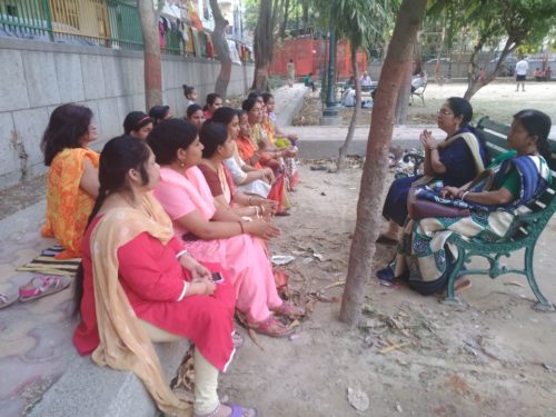DLSA East in association with “Prabodh Vikas Samiti (Regd.)” conducted an Awareness-cum-Sensitization Programme at Community Level on the topic  “Domestic Violence & Services being provided by DLSAs” on 01.04.2018 at 04:00 pm at J-Park, Pandav Nagar, Delhi. Ms. Nirmal Chawla Bhalla, LAC (DLSA)/East, Karkardooma Courts, Delhi was the Resource Person who  delivered lecture and had interactive session with the participants. The programme was appreciated by all concerned.