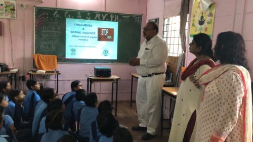In compliance of directions of DSLSA, DLSA (East) in association with District Education Authorities organised an Awareness-cum-Sensitization Programme at “GGSS,  Mayur Vihar, Phase-III, Near Bharti Public School  for the students of the school on “Sexual Violence Module” on 17.07.2018.  Sh. Sanjay Gupta, LAC (DLSA)/East was the Resource Person for the programme who addressed a big number of  students through lectures, PPTs, Videos etc. and had interaction with them.