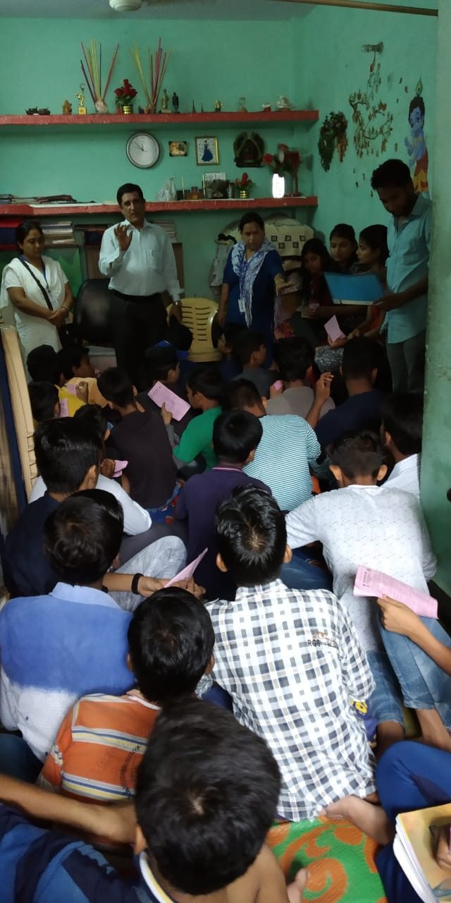 DLSA East in association with “CFAR Organization” conducted an Legal Awareness Programme at Community  Level on the topic  “Child labour  & Services being provided by DLSA” on 22.07.2018  at 11 :30 am at  7/252, Trilok Puri, Delhi.  Sh. Charan Jeet,  LAC (DLSA)/East,  Karkardooma Courts, Delhi was the Resource Person assisted by Ms. Nirmala, PLV & Ms. Karuna, PLV who delivered lecture and had interactive session with the participants.