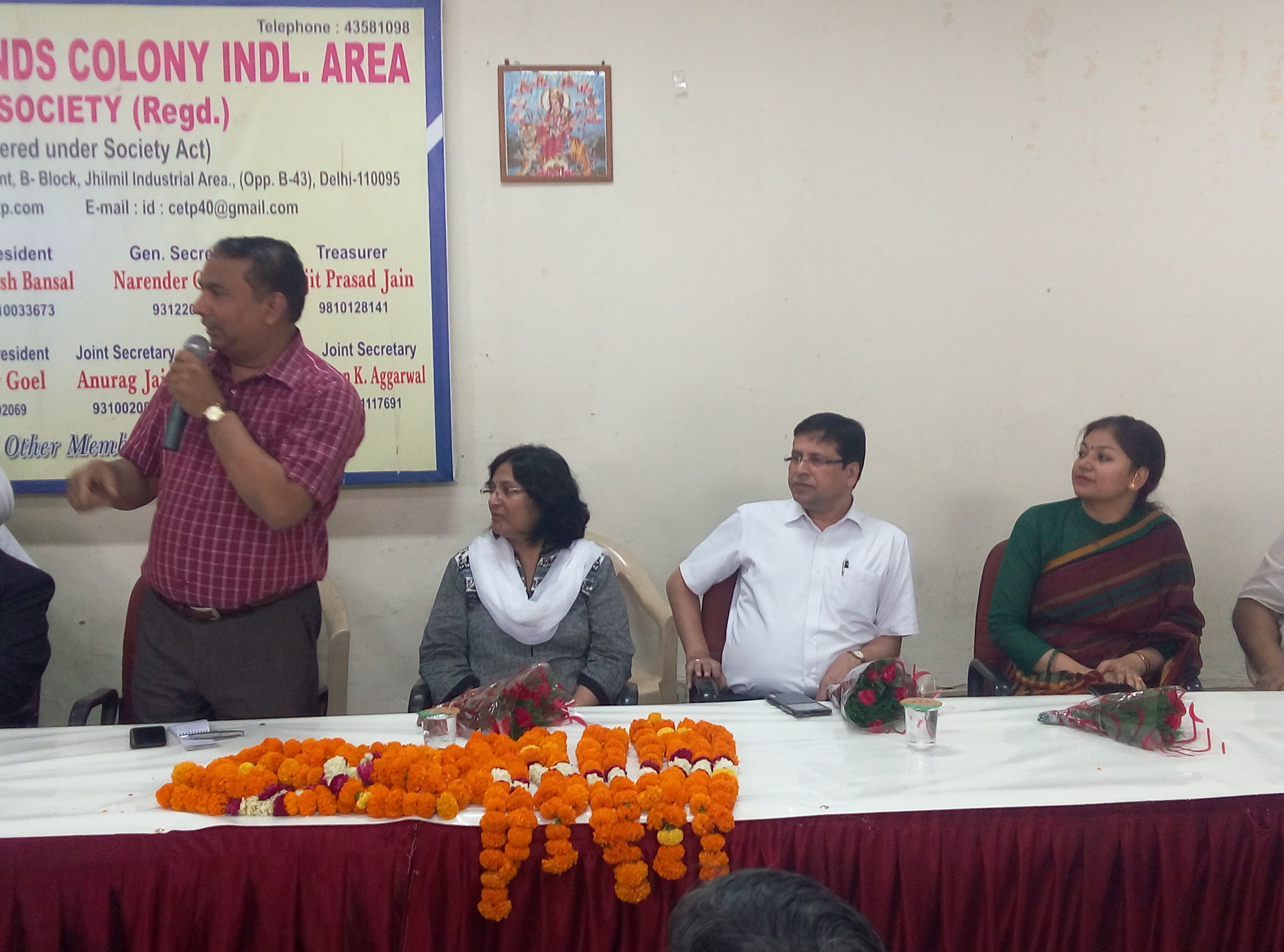 DLSA EAST in association with Delhi RWA Federation organized awareness programme for the workers of Jhilmil industrial area of the district on the occasion of  International Labour Day on 2nd May. Ld. Chairman Sh. Talwant Singh, District & Sessions Judge East, Mrs. Illa Rawat, Ld. POLC, Sh. Rajeev Bansal, Ld. POLC and Sh. Abhishek Singh, DM (Shahdara), Sh. AK Singla, DCP, ADM, SDM, SHO and other high dignitaries answered the queries of the laborers.