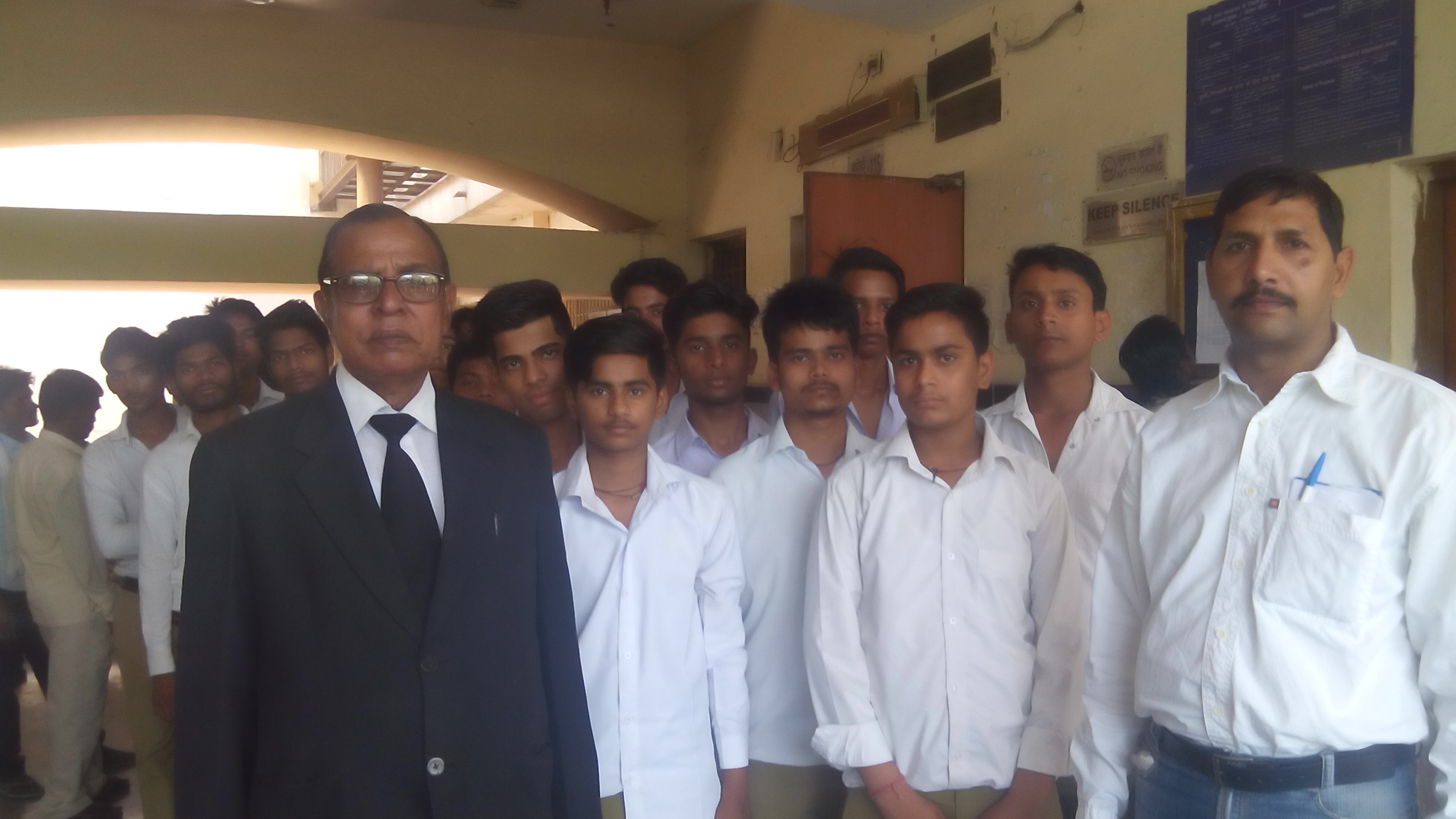 Govt. Boys Sr. Sec. School, School I.D 1412085,Sultanpuri visited Rohini Court Complex