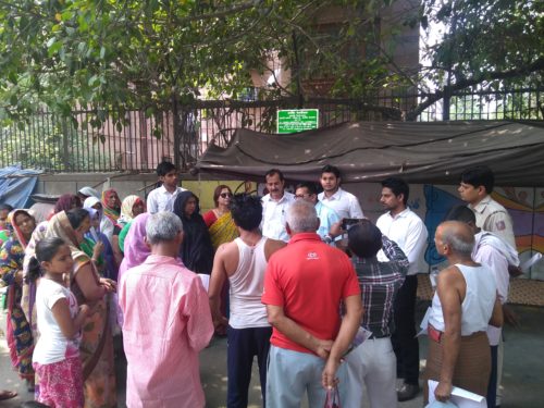 An Awareness Programme on the topic of Hygiene was organised by New Delhi District Legal Services Authority at slum area of PS Mandir Marg, New Delhi on 26.04.2018 at 12:00 noon. Dr. Jyoti Prakash, DGHS, Patiala House court, has addressed the public on cleanliness, Sh. Bhupender Kumar Tomar, LAC and PLVs of LC-II have attended the said programme.