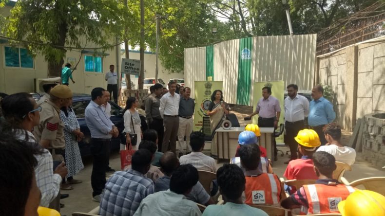 On 06.05.2018 New Delhi District Legal Services Authority has Setup Help Desk at the Construction Site of Pragati Maidan.