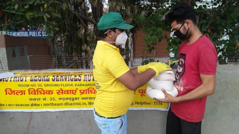 Distribution of cooked and uncooked food