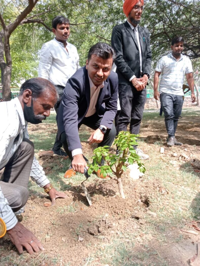 On 04.06.2022, the Ld. Secretary of DLSA North-West,  and the Ld. Secretary of DLSA-North,  and the entire staff of North and North-West District Legal Services Authority organised and took part in a plantation drive organised at a park outside Rohini Courts Complex, Delhi.