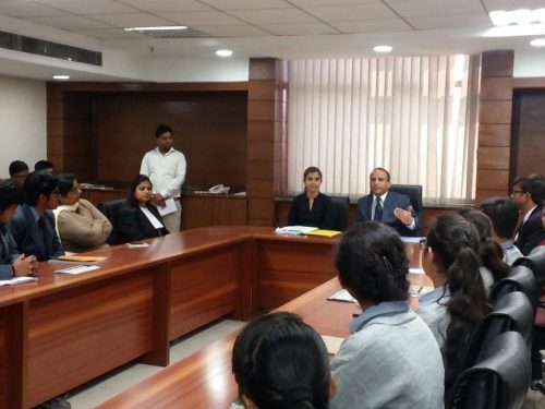 Visit of School Children to observe the proceedings of courts in saket courts on 25.11.2016