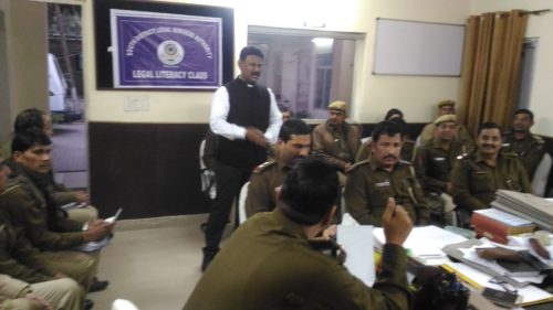 LEGAL LITERACY CLASSES ORGANISED BY DLSA, (SOUTH) AT POLICE STATION: SAFDARJUNG ENCLAVE FOR POLICE OFFICIALS POSTED IN THE SOUTH DISTRICT ON 20.12.2016
