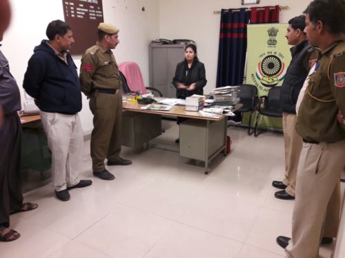 LEGAL LITERACY CLASSES ORGANISED BY DLSA, (SOUTH) AT POLICE STATION:  QUTUB MINAR FOR POLICE OFFICIALS POSTED IN THE SOUTH DISTRICT ON 19.12.2016