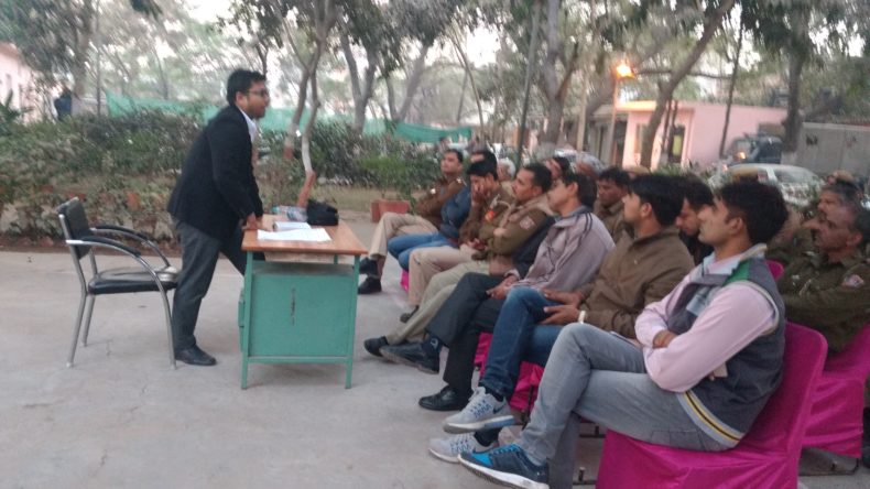 LEGAL LITERACY CLASSES ORGANISED BY DLSA, (SOUTH) AT POLICE STATION: SANGAM VIHAR FOR POLICE OFFICIALS POSTED IN THE SOUTH DISTRICT ON 21.12.2016