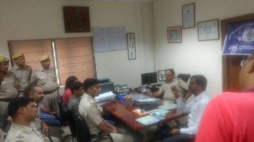 DLSA (SOUTH) ORGANIZED LEGAL LITERACY CLASSES AT POLICE STATION: SAKET ON 30.05.2017