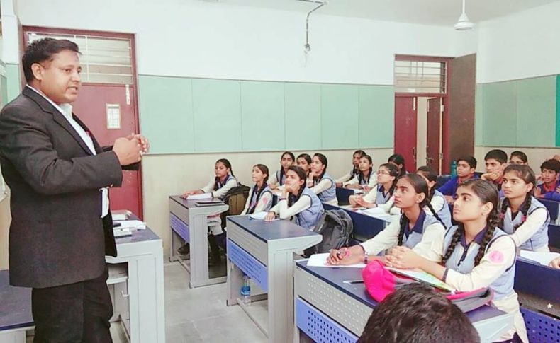 LEGAL LITERACY CLASS AT GSV. CO-ED SSS, DAKSHINPURI EXTN. DR. AMBEDKAR NAGAR (1923351) ON 17.08.2017