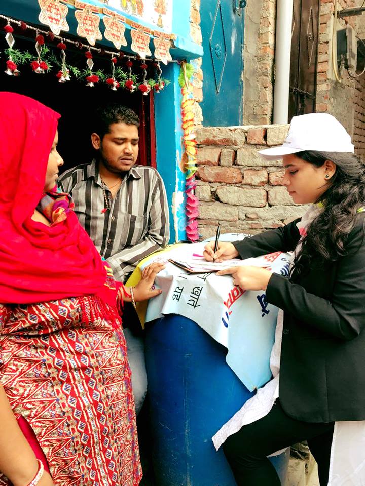 UNER THE ANGANWADI PROJECT “DEHLEEJ” DOOR TO DOOR CAMPAIGN AT J-271, JJ CAMP, TIGRI NEW DELHI ON 14.11.2017