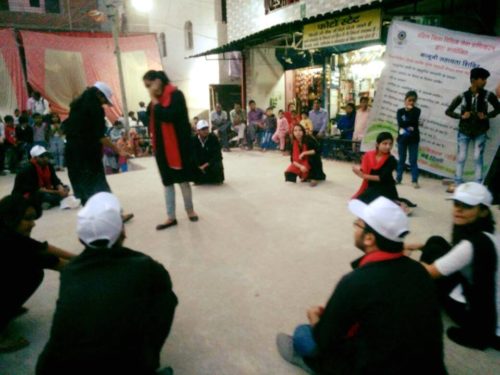 UNDER THE CAMPAIGN ‘CONNECTING TO SERVE” DLSA (SOUTH) ORGANIZED AWARENESS CAMP AND NUKKAD NATAK AT MADANGIRI-II ON 13.11.2017