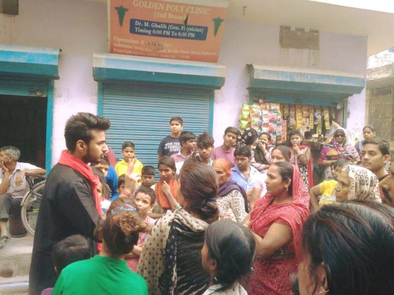 UNDER THE CAMPAIGN ‘CONNECTING TO SERVE” DLSA (SOUTH) ORGANIZED AWARENESS CAMP AND NUKKAD NATAK AT (BLOCK-B), SANGAM VIHAR ON 10.11.2017