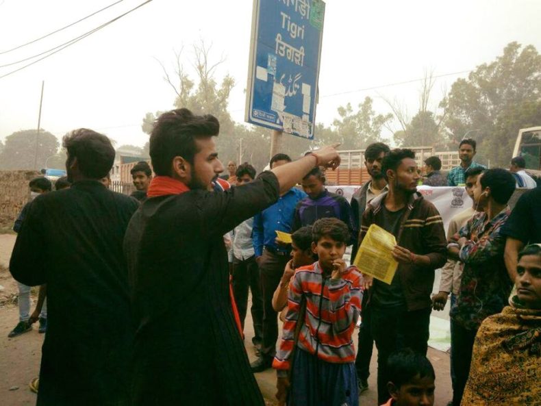 UNDER THE CAMPAIGN ‘CONNECTING TO SERVE” DLSA (SOUTH) ORGANIZED AWARENESS CAMP AND NUKKAD NATAK AT TIGRI PARK EXTENSION ON 11.11.2017