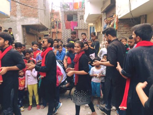 UNDER THE CAMPAIGN ‘CONNECTING TO SERVE” DLSA (SOUTH) ORGANIZED AWARENESS CAMP AND NUKKAD NATAK AT (BLOCK-A), SANGAM VIHAR ON 10.11.2017