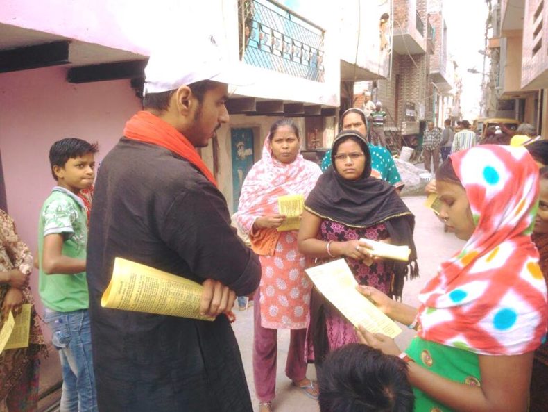 UNDER THE CAMPAIGN ‘CONNECTING TO SERVE” DLSA (SOUTH) ORGANIZED AWARENESS CAMP AND NUKKAD NATAK AT BLOCK, F-II, SANGAM VIHAR ON 15.11.2017