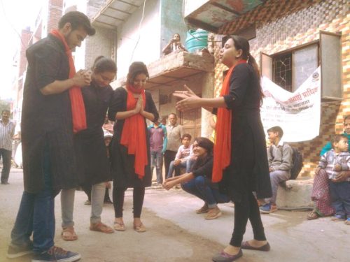 UNDER THE CAMPAIGN ‘CONNECTING TO SERVE” DLSA (SOUTH) ORGANIZED AWARENESS CAMP AND NUKKAD NATAK AT GHANTAGHAR CHOWK, SANGAM VIHAR ON 14.11.2017