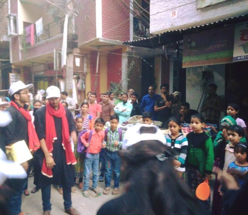 UNDER THE CAMPAIGN ‘CONNECTING TO SERVE” DLSA (SOUTH) ORGANIZED AWARENESS CAMP AND NUKKAD NATAK AT MADANGIRI VILLAGE ON 13.11.2017