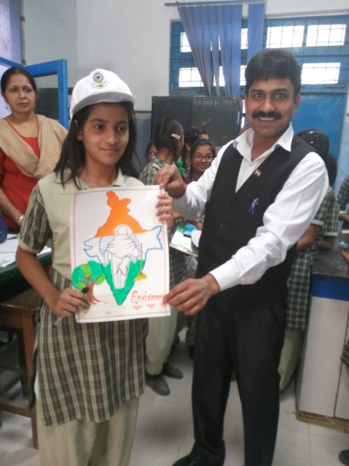DLSA (SOUTH) CONVENED POSTER MAKING COMPETITION AT GGSSS, M.B. ROAD, PUSHP VIHAR, NEW DELHI (ID-1923055) ON THE OBSERVANCE OF WORLD EARTH DAY ON 20.04.2018
