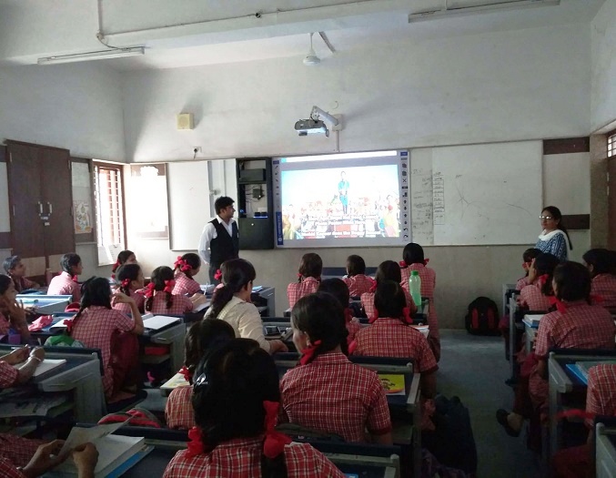 SENSITIZATION PROGRAMME ON SEXUAL VIOLENCE HELD ON 10.07.2018 AT SKV, SOAMI NAGAR, CHIRAG DELHI (1923037)