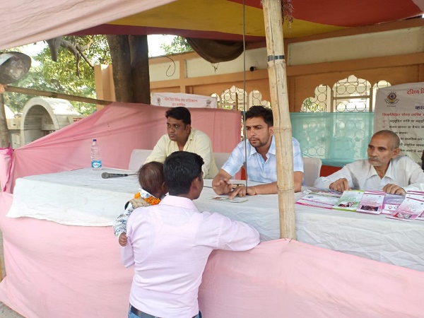 DLSA (SOUTH) ESTABLISHED LEGAL AID CLINICS/ HELP DESK AT CHATTARPUR TEMPLE ON 12.10.2018