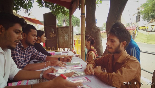 DLSA (SOUTH) ESTABLISHED LEGAL AID CLINICS/ HELP DESK AT CHATTARPUR TEMPLE ON 16.10.2018