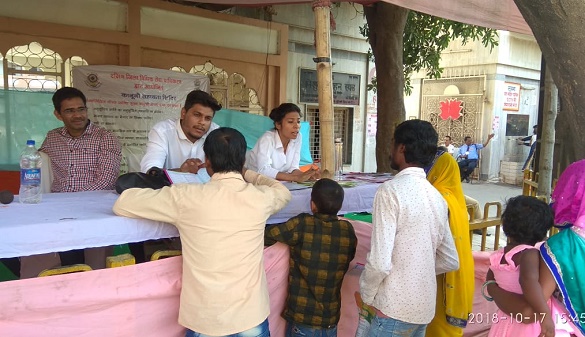 DLSA (SOUTH) ESTABLISHED LEGAL AID CLINICS/ HELP DESK AT CHATTARPUR TEMPLE ON 17.10.2018