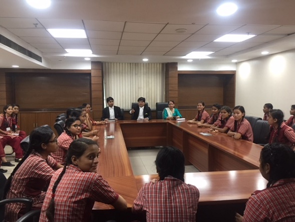 VISIT OF STUDENTS FROM SARVODAYA KANYA VIDHYALAYA, SWAMI NAGAR, CHIRAG DELHI, NEW DELHI SAKET COURTS COMPLEX ON 31.10.2018