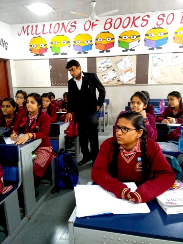 LEGAL LITERACY CLASS AT SKV SAOMI NAGAR, CHIRAG DELHI ON 11.12.2018
