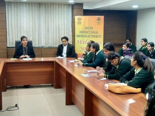 VISIT OF STUDENTS FROM GGSSS, SECTOR-3, PUSHP VIHAR, NEW DELHI SAKET COURTS COMPLEX ON 29.01.2019