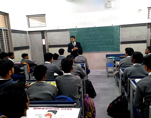 LEGAL LITERACY CLASS AT GBSSS, PUSHPA VIHAR SECTOR-1, MB ROAD (1923058) ON 12.02.2019