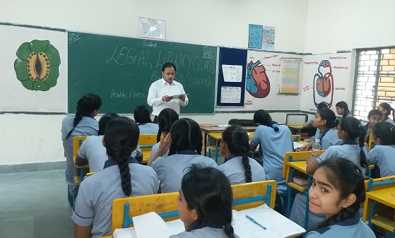 LEGAL LITERACY CLASS AT GGSSS, BEGUMPUR, 1923027 ON 09.04.2019