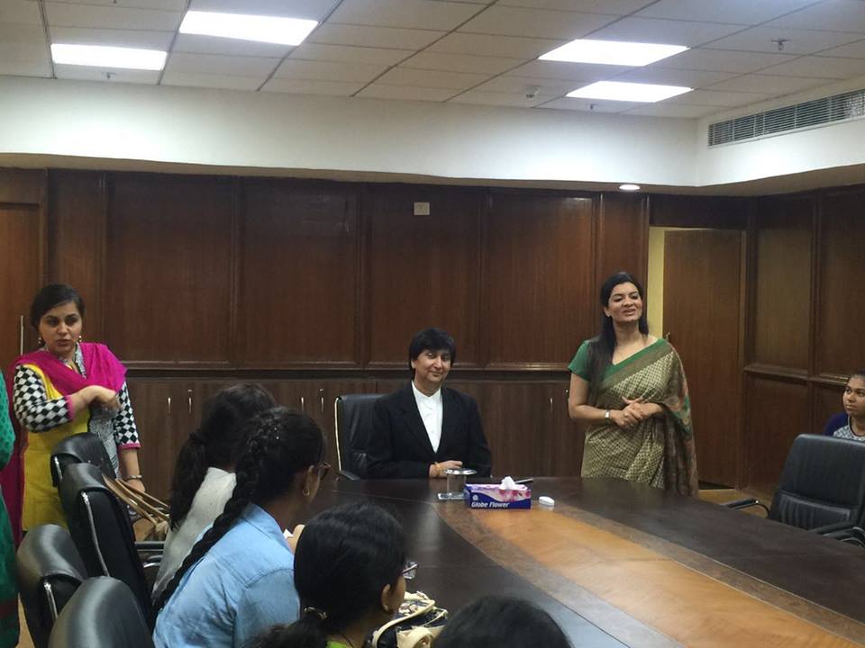VISIT OF STUDENTS FROM LADY SHRI RAM COLLEGE TO SAKET COURTS COMPLEX ON 02.04.2016
