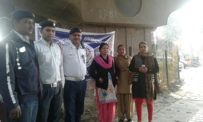 DLSA South West organised a Traffic Discipline Campaign on 20.12.2016 at crossing under Rajoukri Fly Over. Traffic Officials, Civil Defence Volunteers and PLVs  participated👇