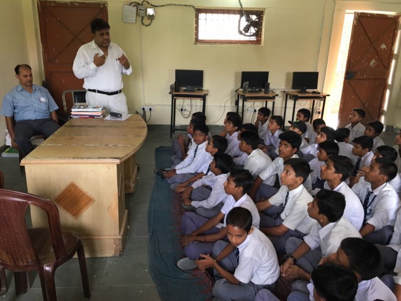 Greening Delhi Campaign organised by SW-DLSA at Sarvodaya Bal Vidyalaya, 1st Shift Naraina on 25.07.2017 by Sh. Amit Kumar Tanwar, LAC