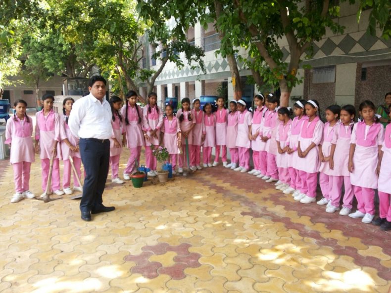 Greening Delhi Campaign organised by SW-DLSA at Sarvodaya Kanya Vidyalaya, Raj Nagar, Part-II on 24.07.2017 by Sh. Kishore Kumar, Ld. MM, Dwarka Courts