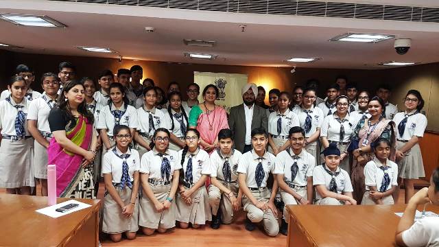 Visit of students of Sachdeva Global School  to Dwarka Courts