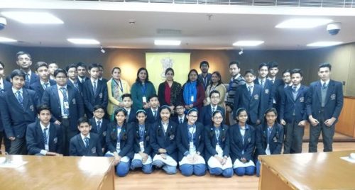 Visit of students of Universal Public School to Dwarka Courts