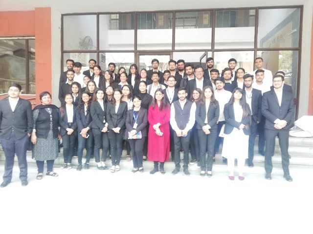 Visit of students of Trinity College to Dwarka Courts