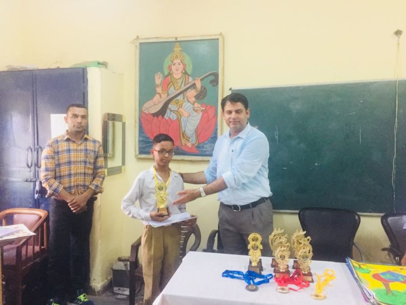 DLSA, Rohini Courts organized a Drawing competition   at Government Boys Senior Secondary School, gali No. 15, Bhatta Road Libaspur, Swaroop nagar,Delhi.