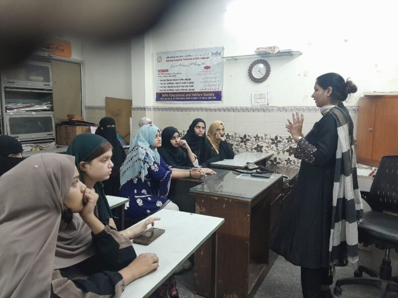 DLSA North East organise an awareness program for women’s at SOFIA, NGO, Ganga Vihar Delhi, on the topic of POSH Act , Child Marriage, Domestic Violence, Harassment of women at work place, Menstrual Hygiene, Lok Adalat  and how to file FIR and free legal aid